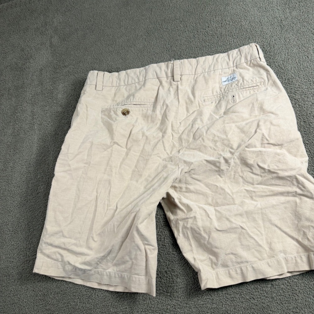 Vineyard Vines Mens Khaki Tan Chino Shorts Size 33 Cotton Classic Fit Golf Sum